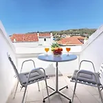 Niks Vela Luka