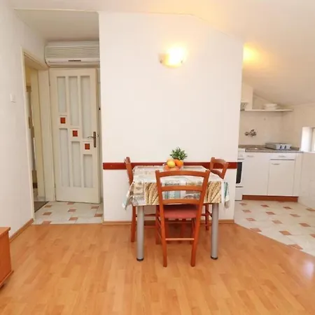 Apartment Niks Vela Luka